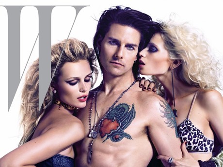 Tom Cruise posa sensual para revista