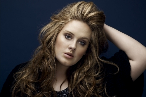 Bebê a bordo: A mais nova mamãe Adele confirma gravidez através de seu blog Oficial