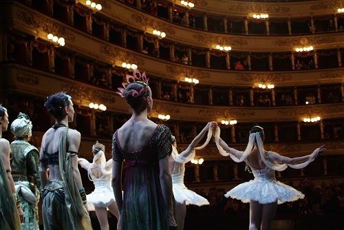 LA BAYADERE
