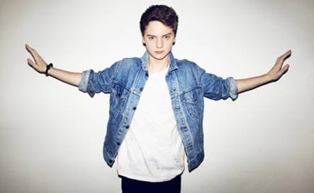 Conor Maynard lança clipe do segundo single de seu álbum de estreia