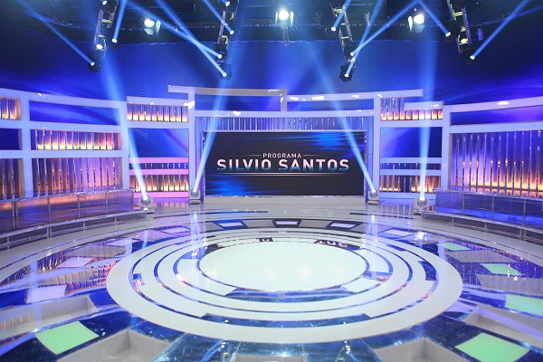 Silvio Santos novo cenário Crédito: Roberto Nemanis/SBT