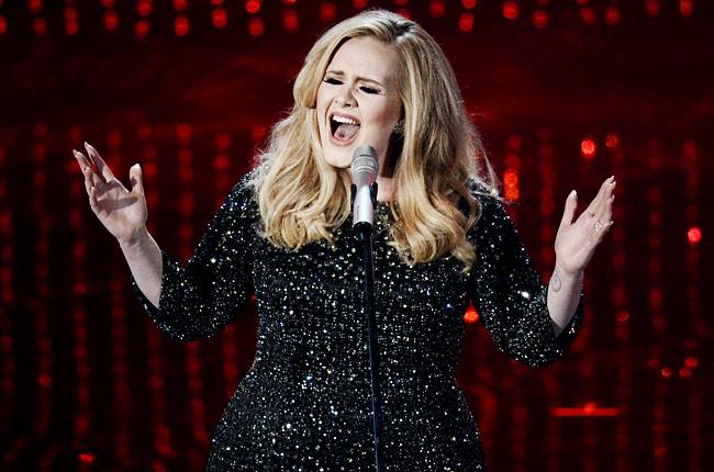 #Prepara: Adele vai fazer shows no Brasil em 2015