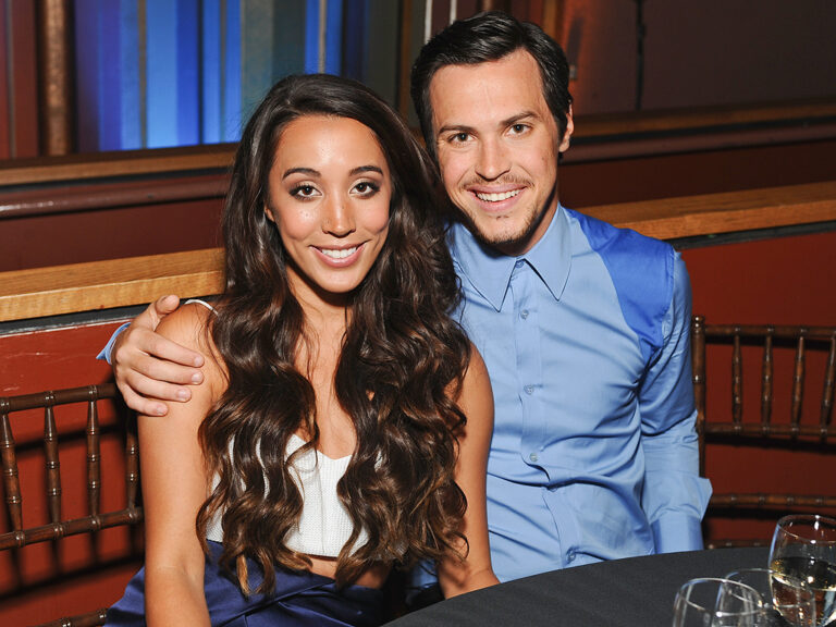 Ouça "Just Kids" nova música de Alex e Sierra