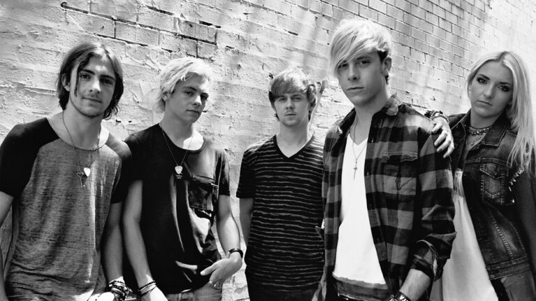 Banda R5 vem ao Brasil em Outubro