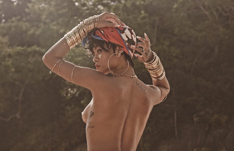 Vazam fotos de Rihanna Nua