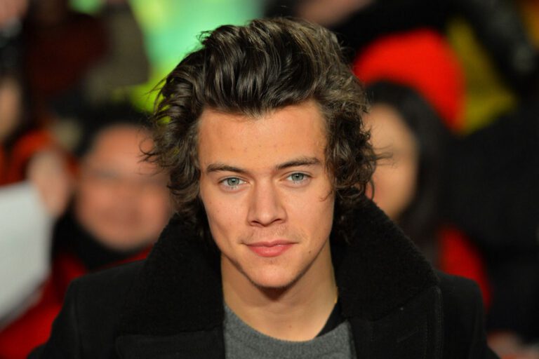 Harry Styles fala sobre turnê sem o Zayn, vida na banda e próximo Álbum
