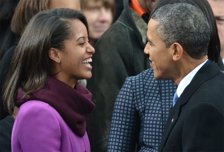 Malia Obama faz estágio na produção da série Girls da HBO