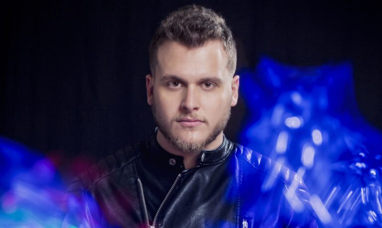 Dj Brasileiro Bruno Martini que bateu meio Bilhão de plays no Spotify lança EP